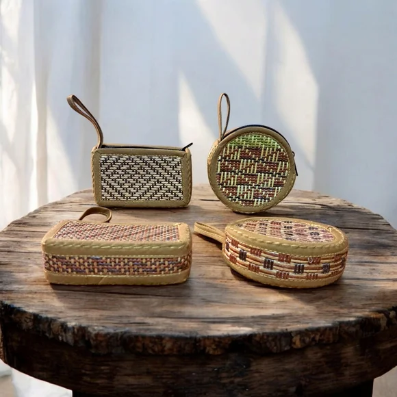 Handwoven Rattan Coin Purse - Picture 2 of 2